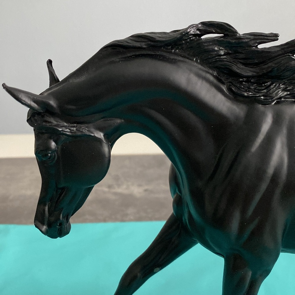 Breyer Retired Rhapsody in Black - Picture 9 of 14